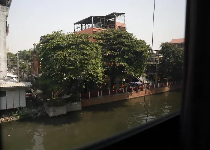 The Cube Khaosan *